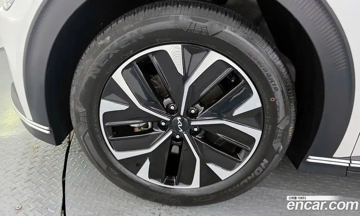 Kia EV6 2024 0.1 гидро в Москве № 1399495, фото 5