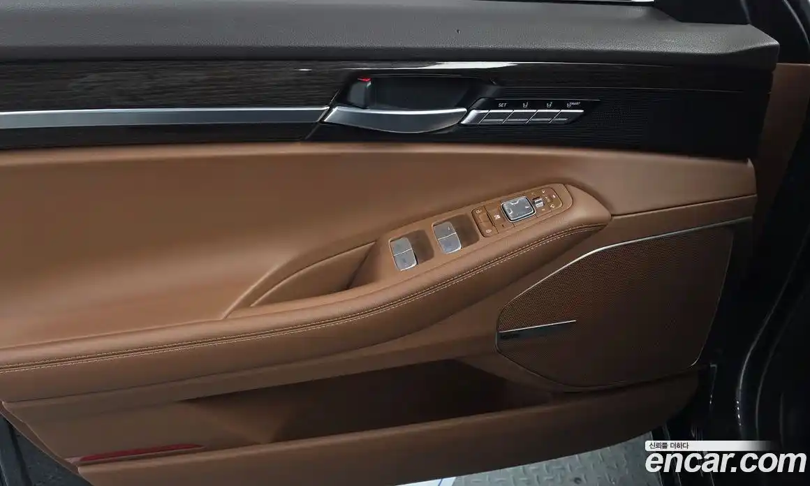 Genesis G90 2021 3.8 гидро в Москве, фото 14