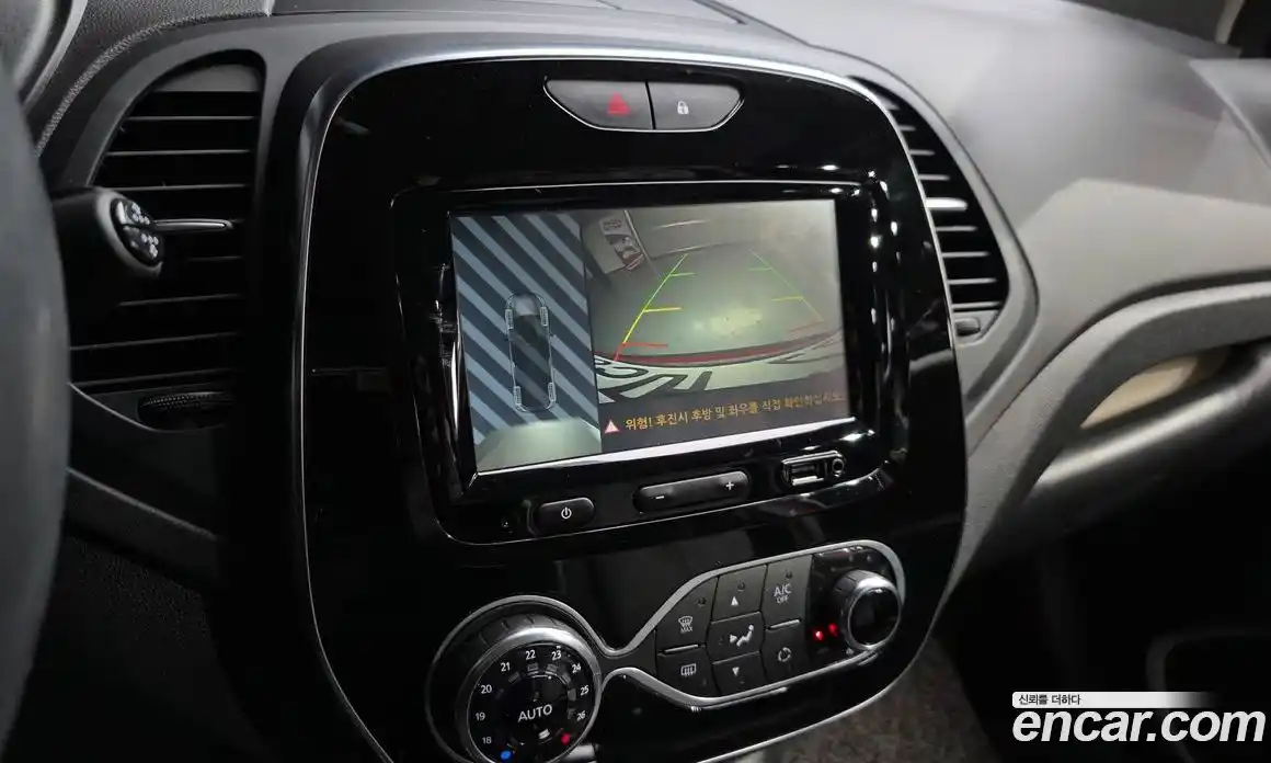 Renault QM3 2019 1.5 гидро в Москве № 1402341, фото 21