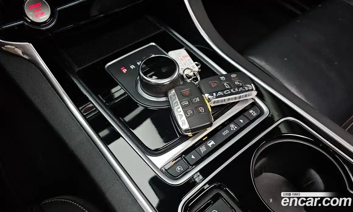 Jaguar XE 2017 2.0 гидро в Москве № 1421732, фото 12