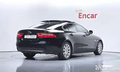 Jaguar XE 2017 2.0 гидро в Москве № 1421732, миниатюра 2