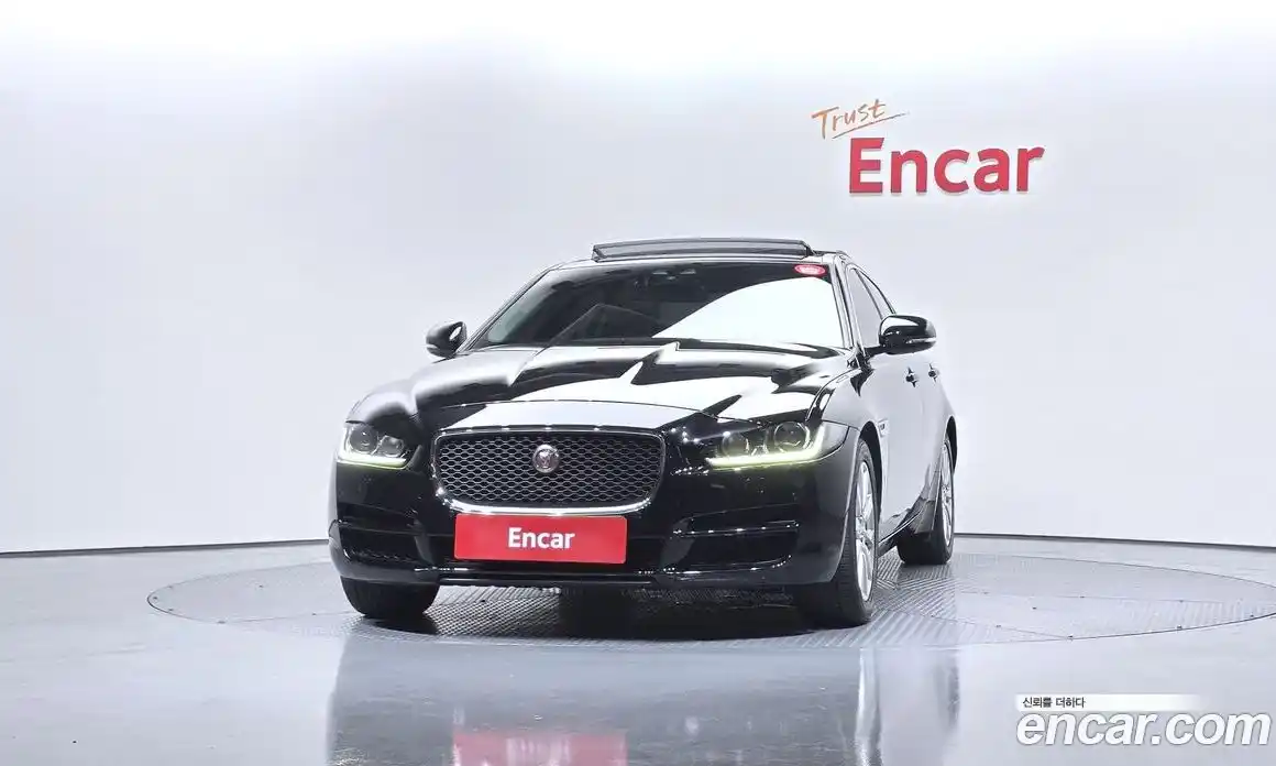 Jaguar XE 2017 2.0 гидро в Москве № 1421732, фото 3