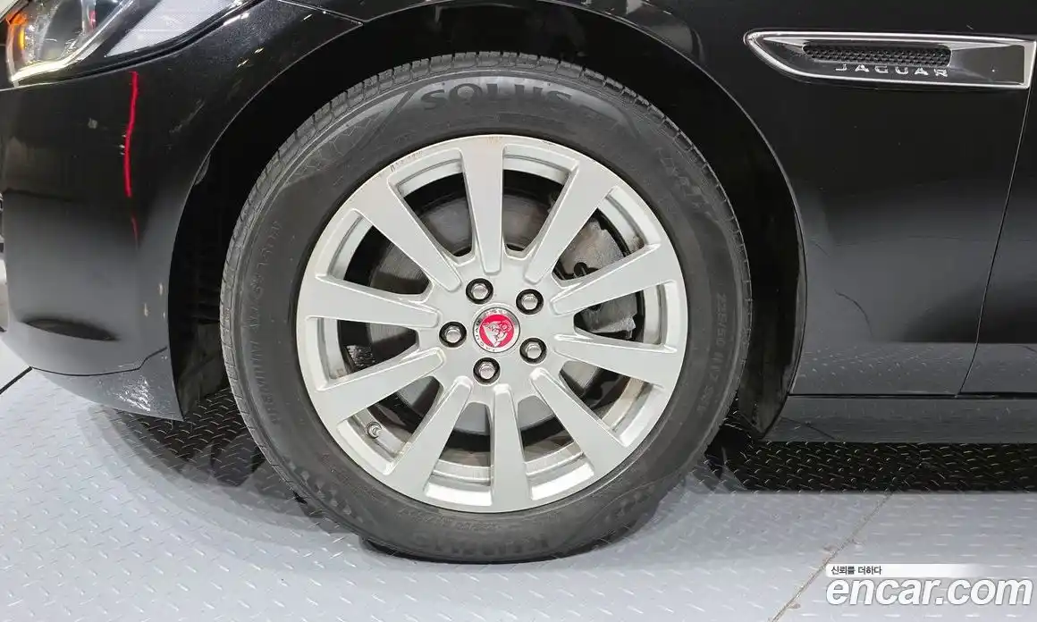 Jaguar XE 2017 2.0 гидро в Москве № 1421732, фото 5