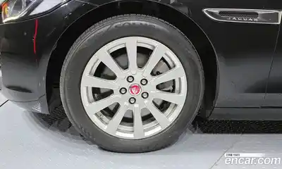 Jaguar XE 2017 2.0 гидро в Москве № 1421732, миниатюра 5