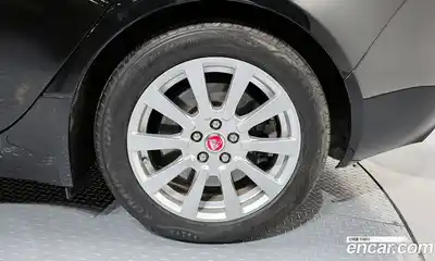 Jaguar XE 2017 2.0 гидро в Москве № 1421732, миниатюра 7