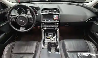 Jaguar XE 2017 2.0 гидро в Москве № 1421732, миниатюра 10
