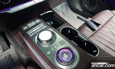 Genesis GV70 2023 2.5 гидро в Москве № 1538920, миниатюра 12