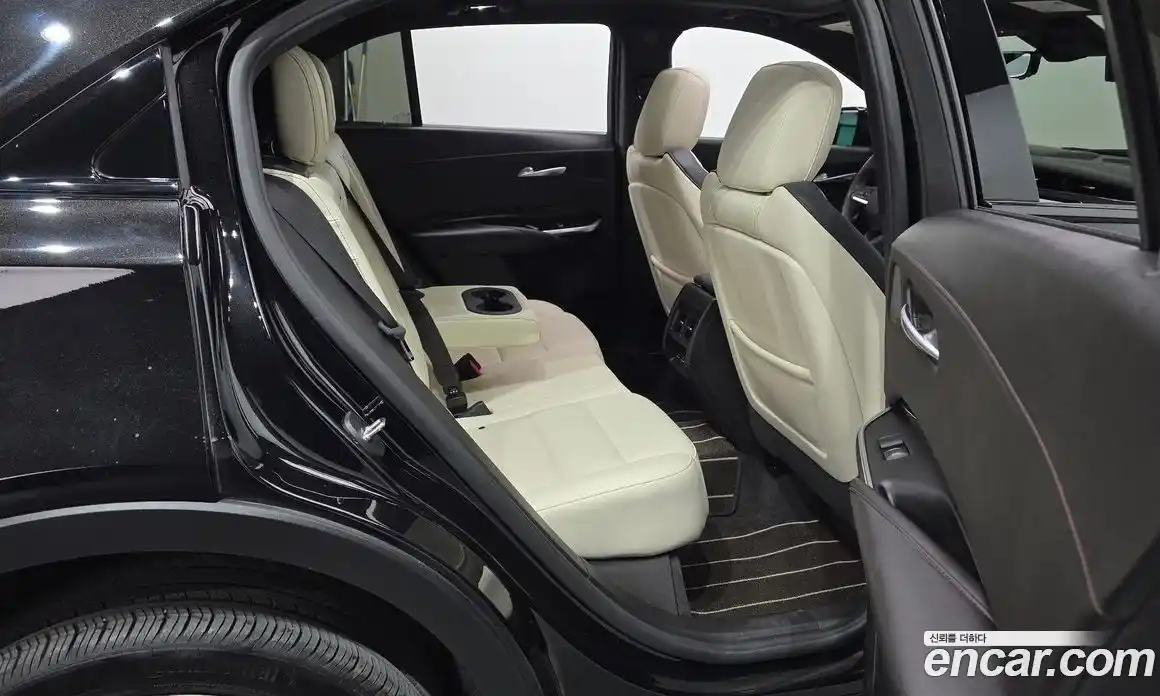 Cadillac XT4 2023 2.0 гидро в Москве № 1551338, фото 17