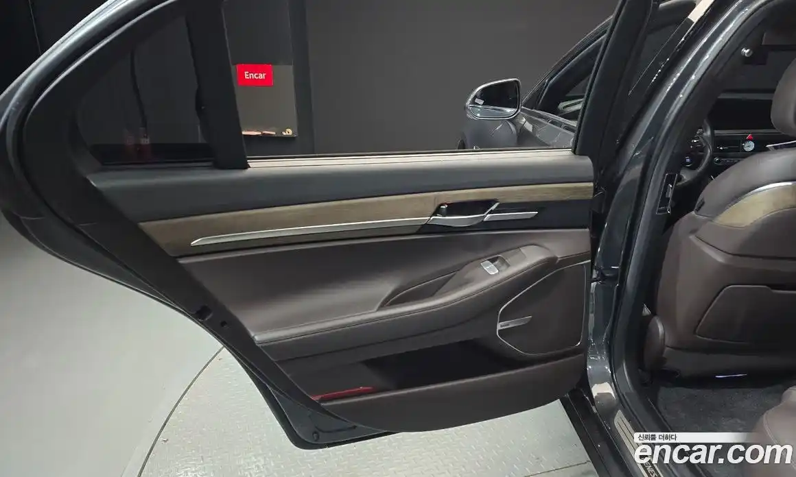 Genesis G90 2019 3.8 гидро в Москве, фото 15