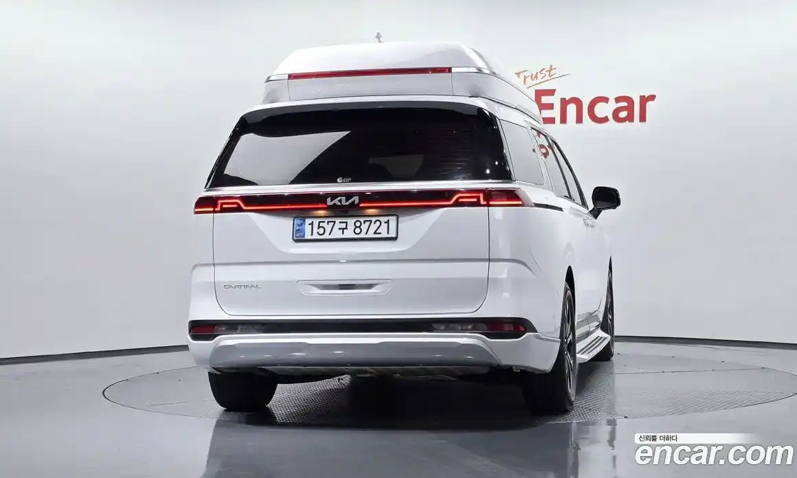 Kia Canival 2023 2.2 гидро в Москве № 1685046, фото 3