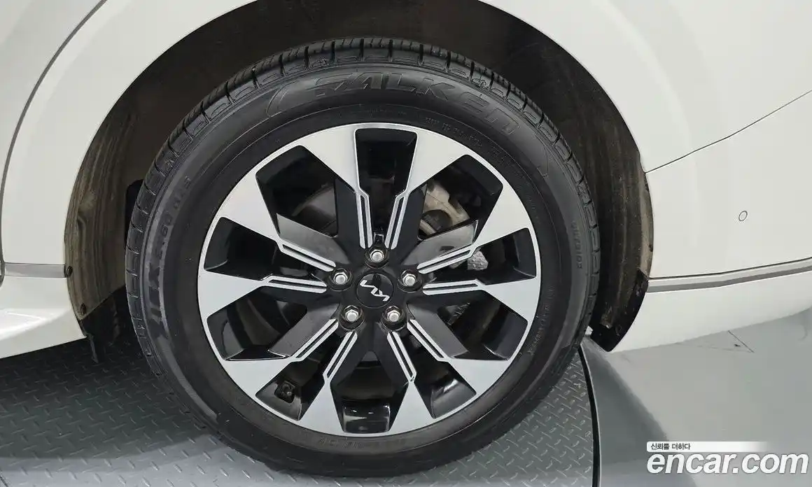Kia Canival 2023 2.2 гидро в Москве № 1685046, фото 6