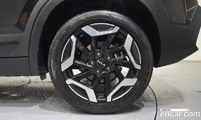 Kia Seltos 2023 1.6 гидро в Москве № 1685071, миниатюра 7