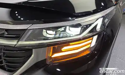 Kia Seltos 2023 1.6 гидро в Москве № 1685071, миниатюра 8