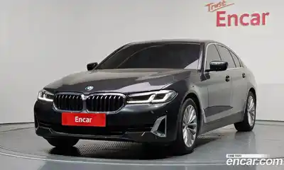 BMW 5-Series, 2022