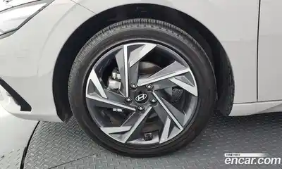 Hyundai Avante 2025 1.6 гидро в Москве № 1830167, миниатюра 5