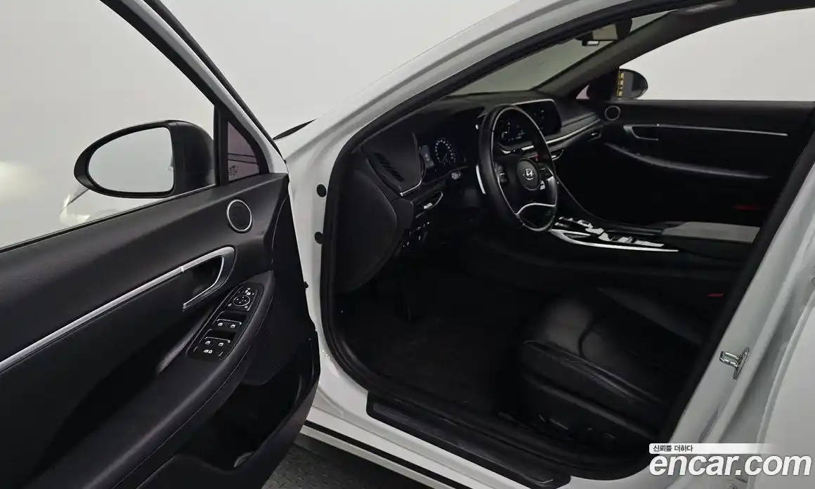 Hyundai Sonata 2020 2.0 гидро в Москве № 1830993, фото 10