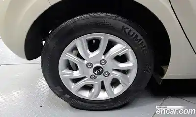 Kia Morning 2018 1.0 гидро в Москве № 1832108, миниатюра 5