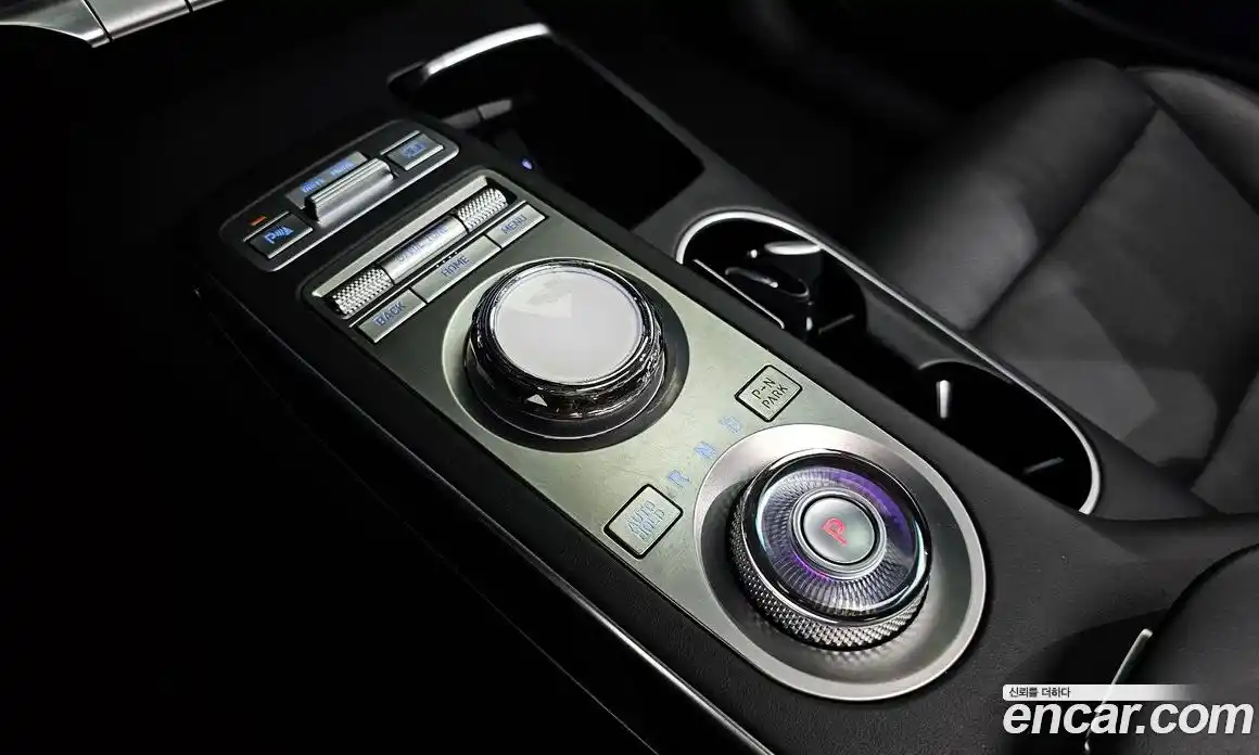 Genesis GV70 2021 2.5 гидро в Москве № 1832470, фото 12