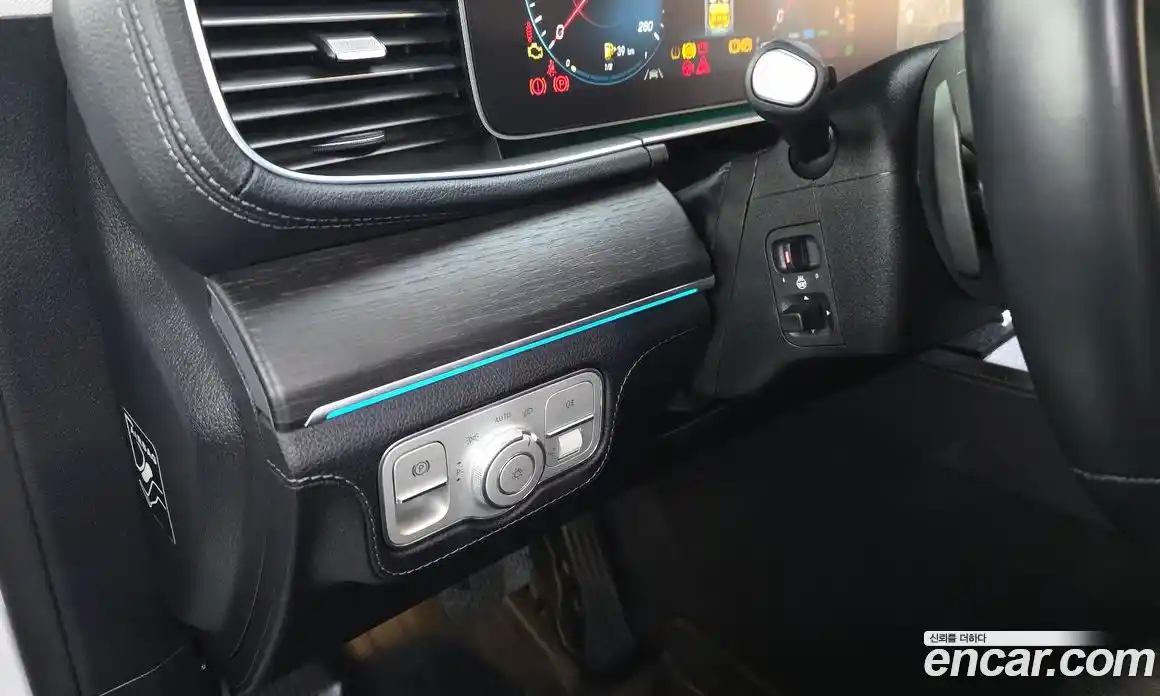 Mercedes-Benz GLE-Class 2023 3.0 гидро в Москве № 1834543, фото 27
