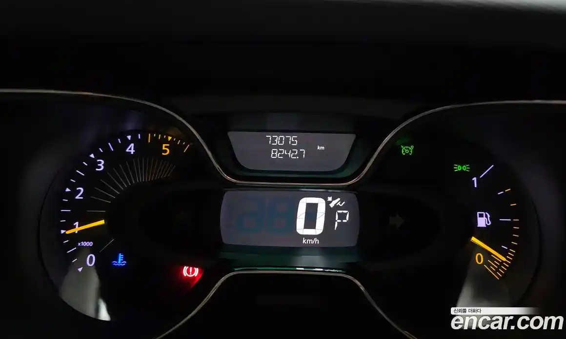 Renault QM3 2015 1.5 гидро в Москве № 1834608, фото 11