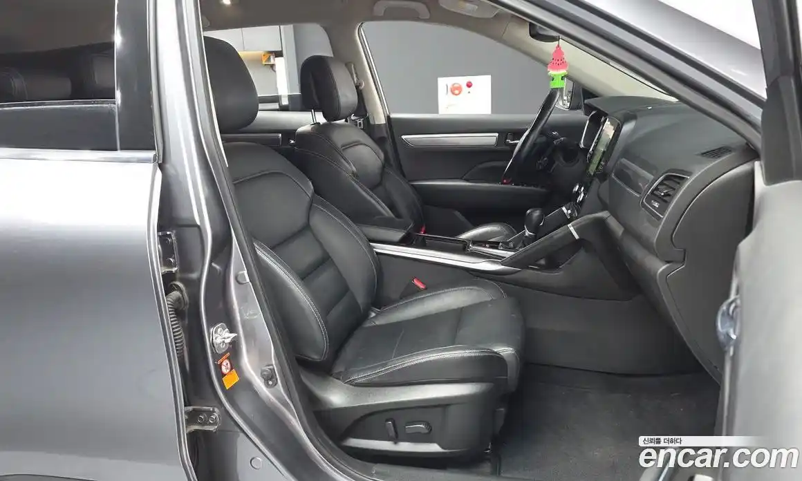 Renault QM6 2017 2.0 гидро в Москве № 1834611, фото 17