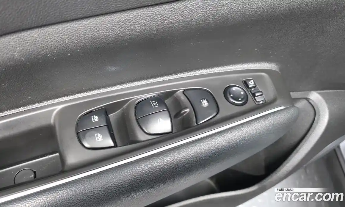 Renault QM6 2017 2.0 гидро в Москве № 1834611, фото 28