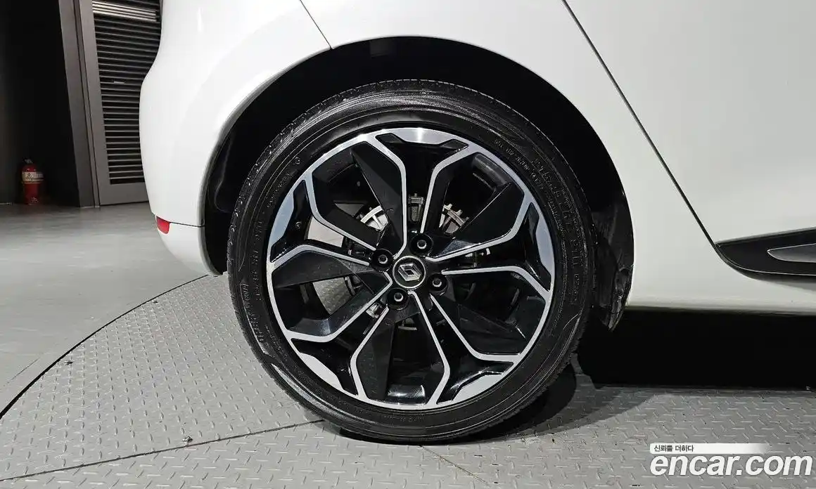 Renault Cilo 2019 1.5 гидро в Москве № 1834645, фото 5