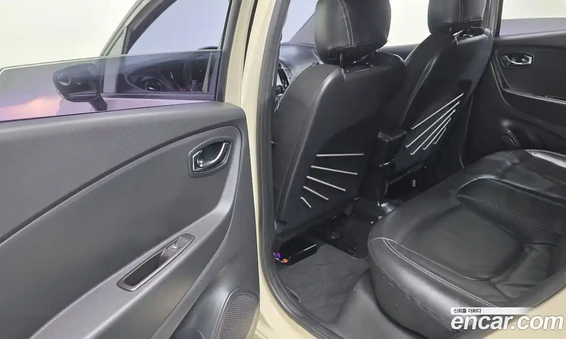 Renault QM3 2016 1.5 гидро в Москве № 1834702, фото 24