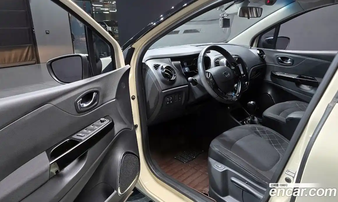 Renault QM3 2014 1.5 гидро в Москве № 1834812, фото 13