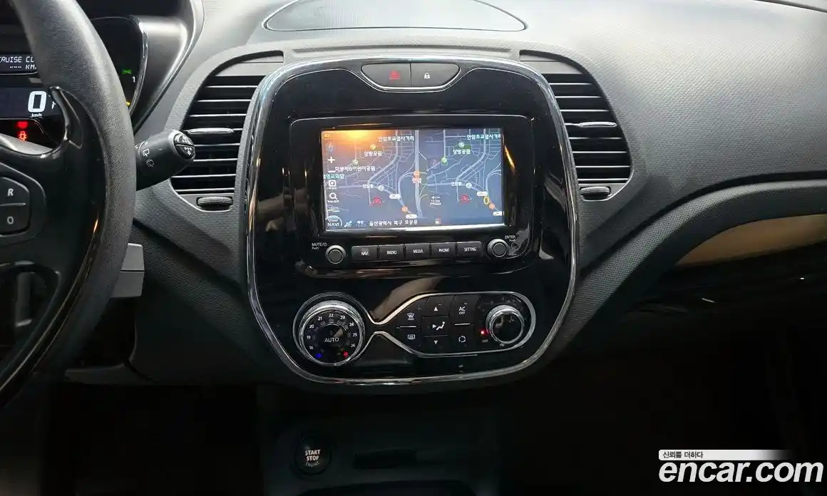 Renault QM3 2014 1.5 гидро в Москве № 1834812, фото 20