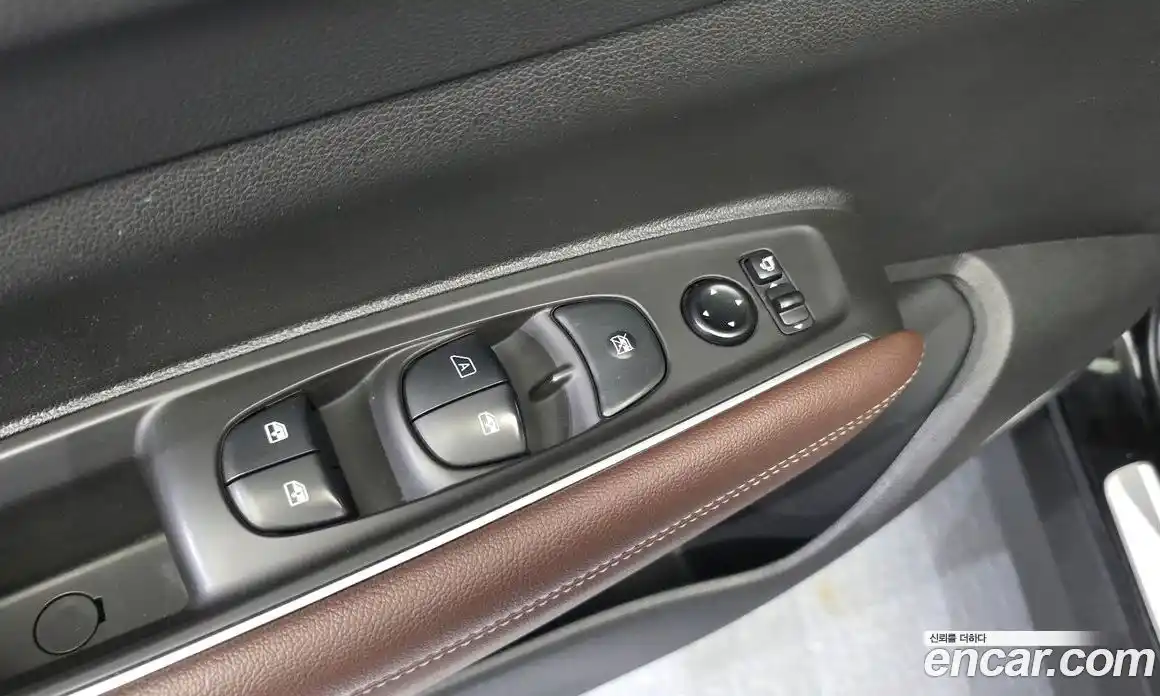 Renault QM6 2018 2.0 гидро в Москве № 1834948, фото 13