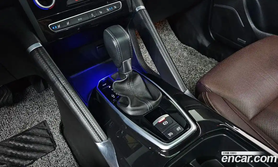 Renault QM6 2017 2.0 гидро в Москве № 1835005, фото 12