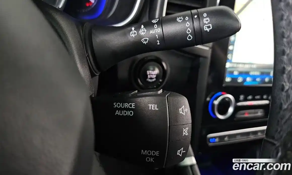 Renault QM6 2017 2.0 гидро в Москве № 1835005, фото 23