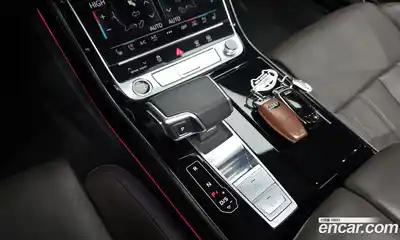 Audi A8 2021 3.0 гидро в Москве № 1836438, миниатюра 12