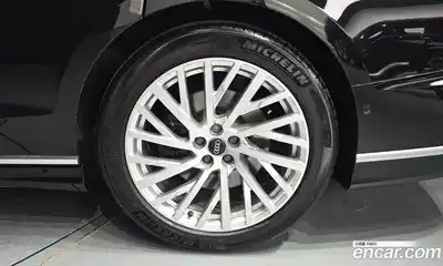 Audi A8 2021 3.0 гидро в Москве № 1836438, миниатюра 7