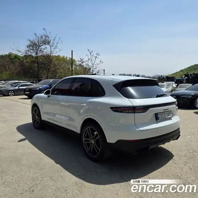 Porsche Cayenne 2023 3.0 гидро в Москве № 1837221, фото 4