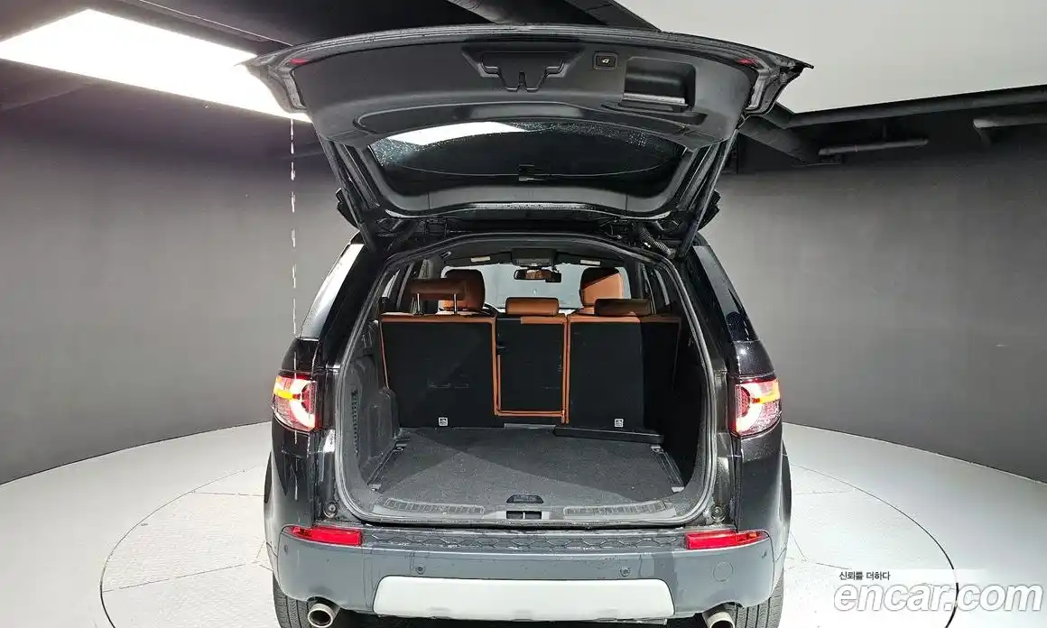 Land Rover Discovery Sport 2017 2.0 гидро в Москве № 1837433, фото 20