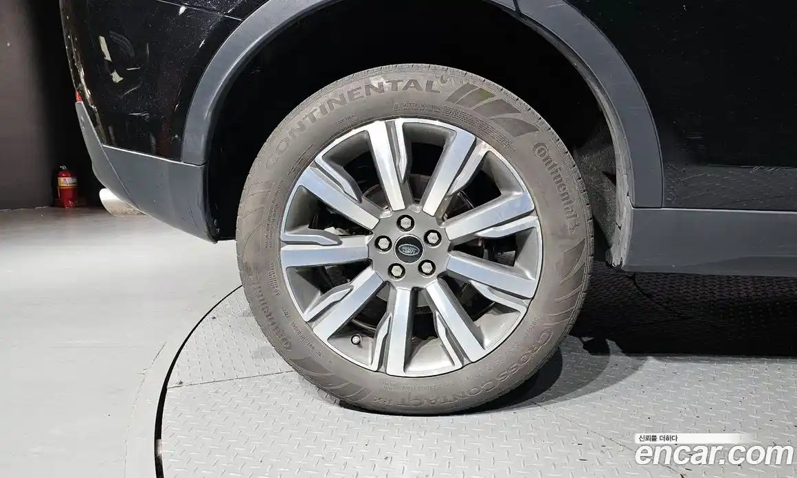 Land Rover Discovery Sport 2017 2.0 гидро в Москве № 1837433, фото 5