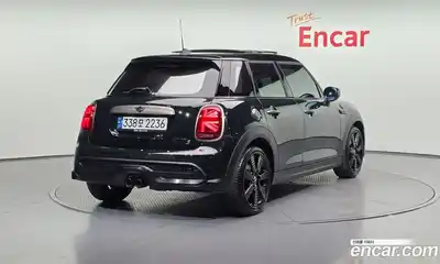 Mini Cooper 2022 2.0 гидро в Москве № 1837583, миниатюра 2