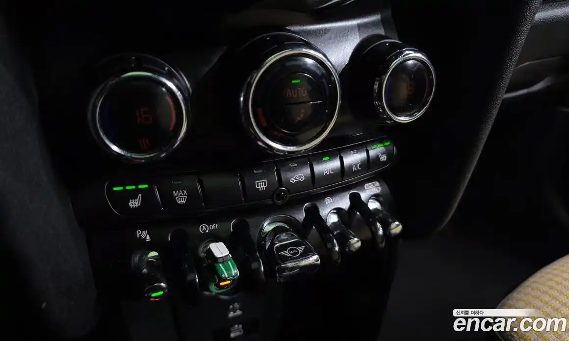 Mini Cooper 2022 2.0 гидро в Москве № 1837583, фото 23