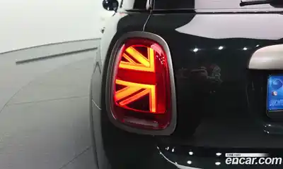 Mini Cooper 2022 2.0 гидро в Москве № 1837583, миниатюра 9