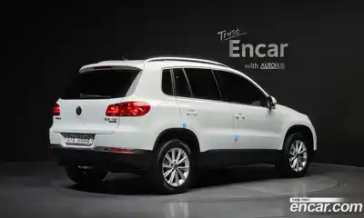 Volkswagen Tiguan 2016 2.0 гидро в Москве № 1838082, миниатюра 2