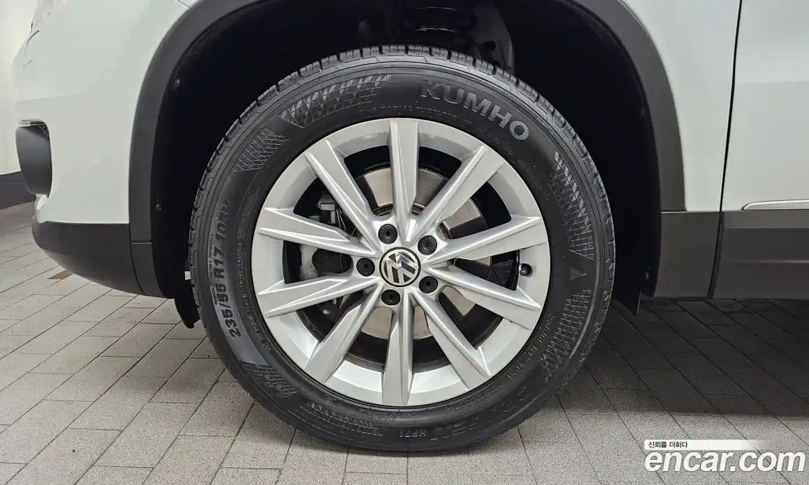 Volkswagen Tiguan 2016 2.0 гидро в Москве № 1838082, фото 5