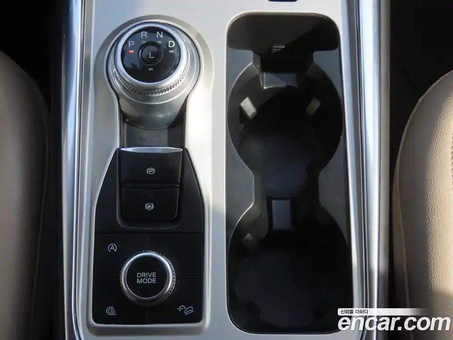 Ford Explorer 2023 2.3 гидро в Москве № 1838943, фото 9