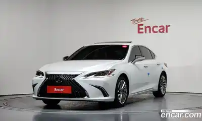 Lexus ES, 2023