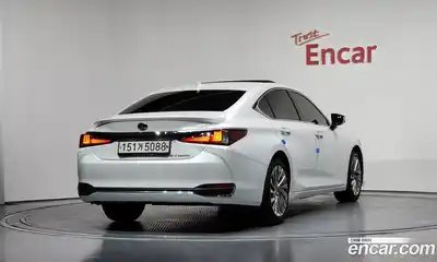 Lexus ES 2023 2.5 гидро в Москве № 1251066, миниатюра 2