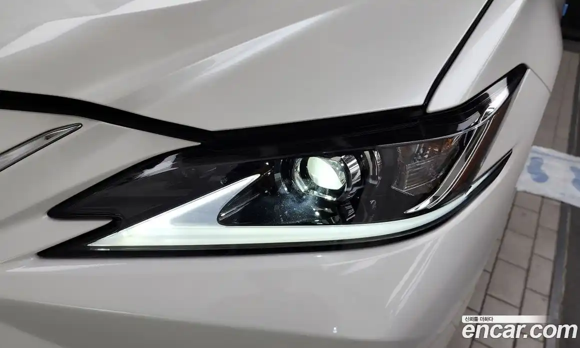 Lexus ES 2023 2.5 гидро в Москве № 1251066, фото 8