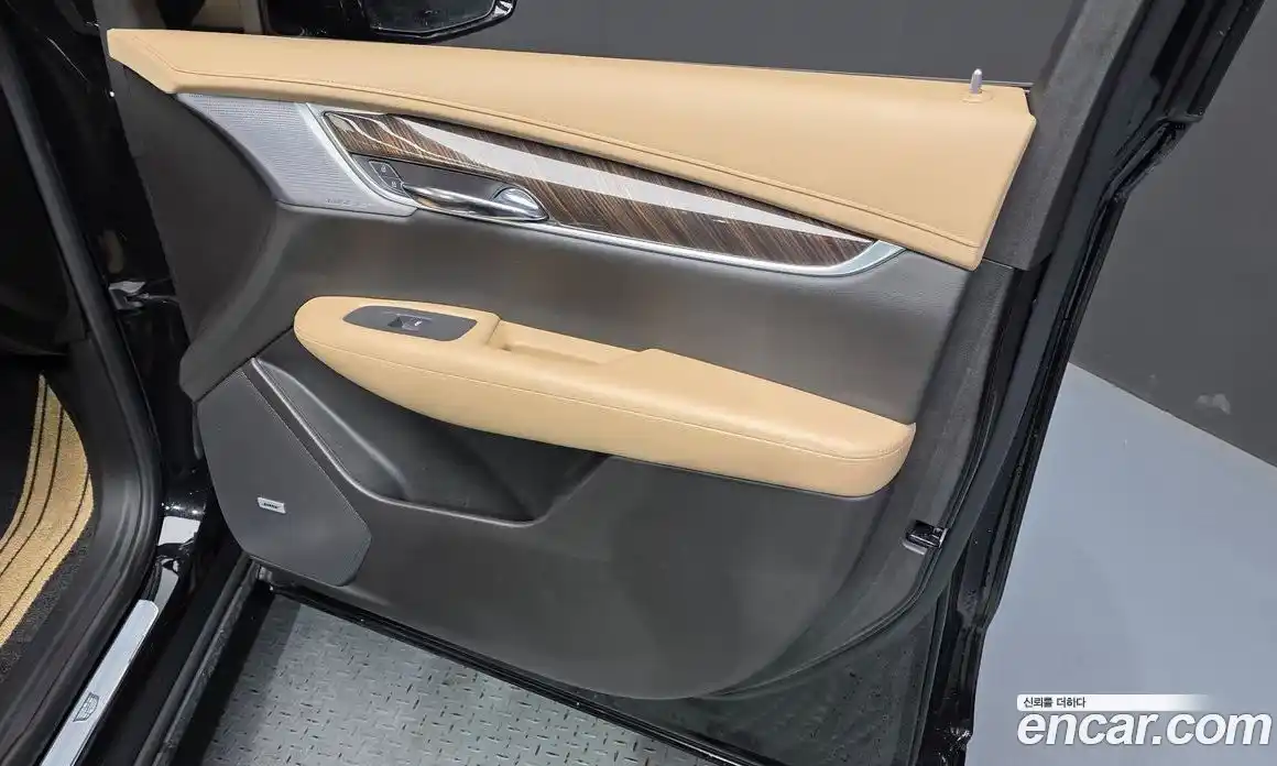 Cadillac XT6 2023 3.6 гидро в Москве № 1253602, фото 14