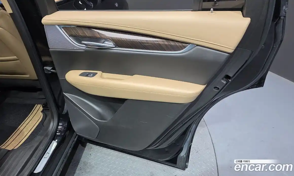 Cadillac XT6 2023 3.6 гидро в Москве № 1253602, фото 15