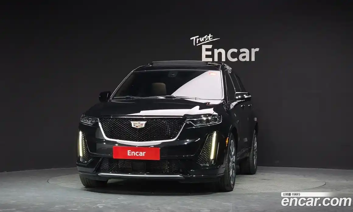 Cadillac XT6 2023 3.6 гидро в Москве № 1253602, фото 3